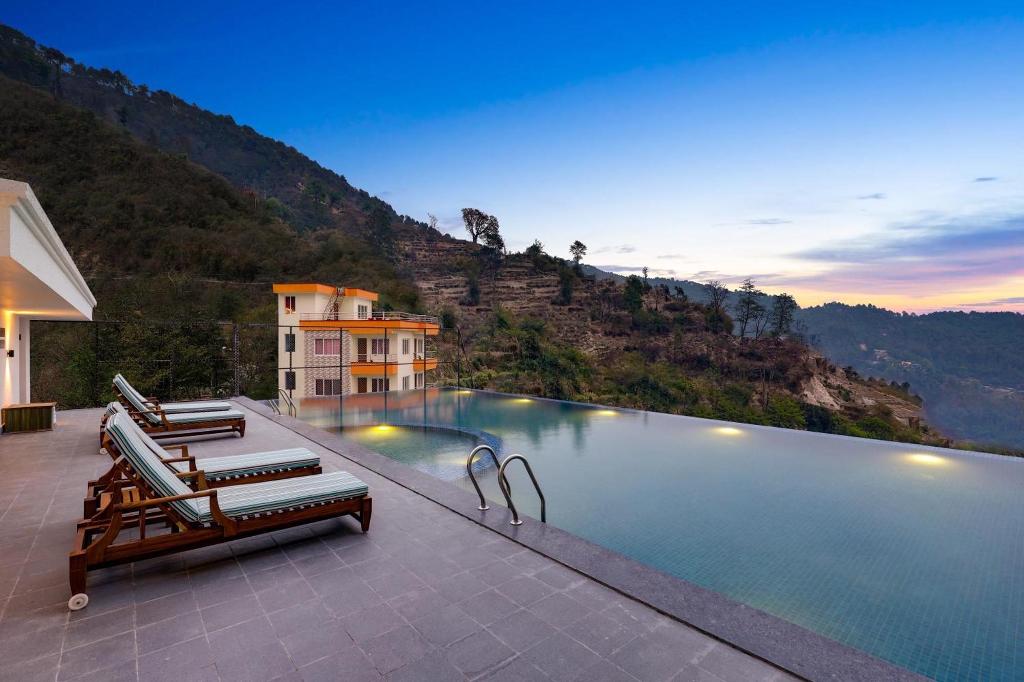 Lemon Tree Premier Budhanilkantha Kathmandu, Nepal Exterior photo